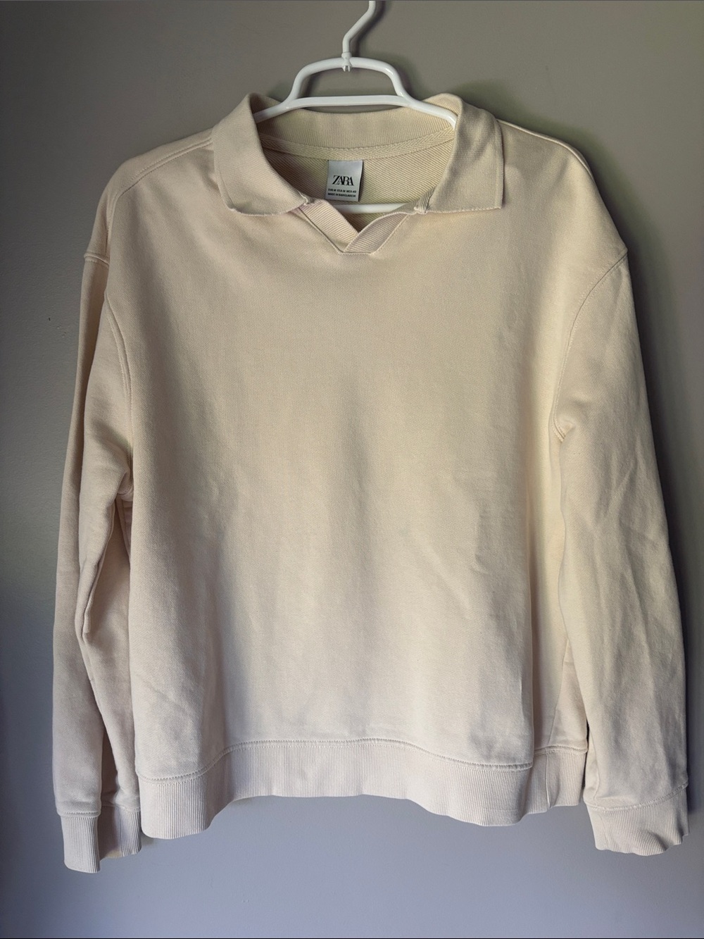 ZARA Men's Beige Polo Sweatshirt